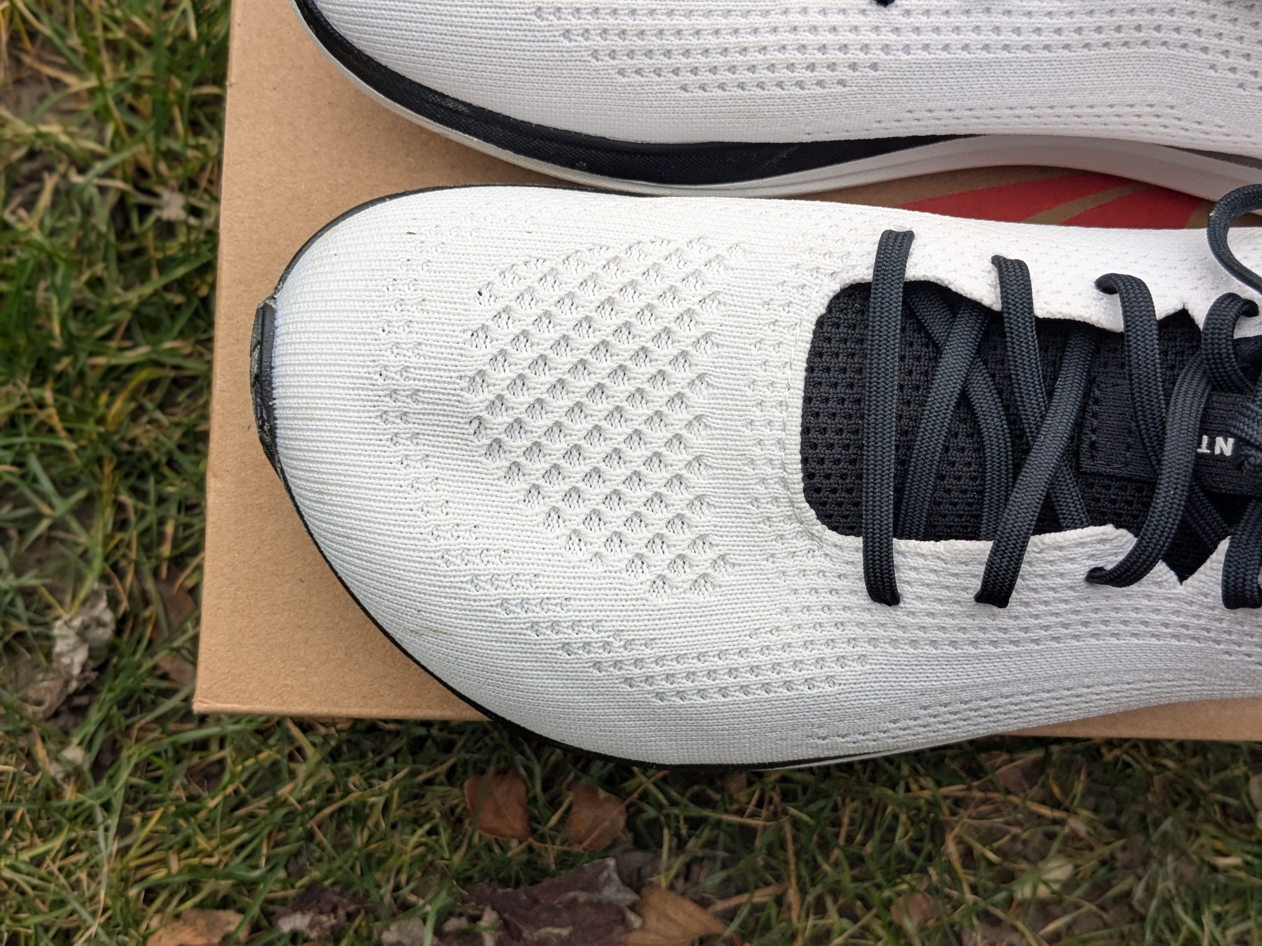 Altra Escalante 5 toe box close-up showing the squared-off knit upper