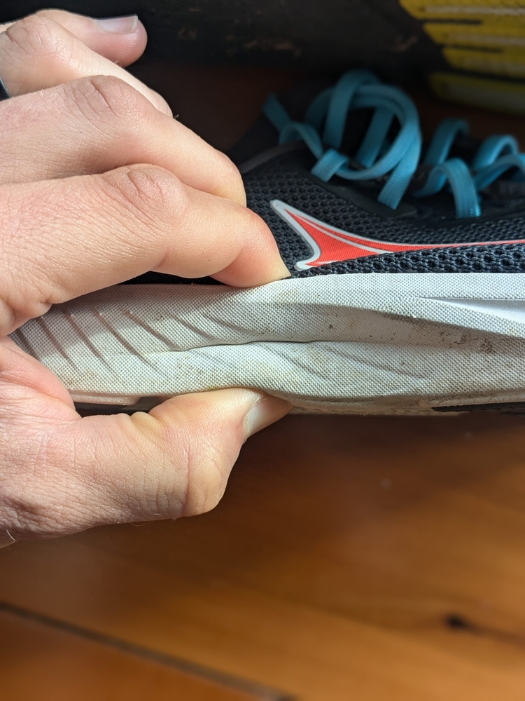 Minimalist Trail Running Shoes: Balancing Cushion and Ground Feel