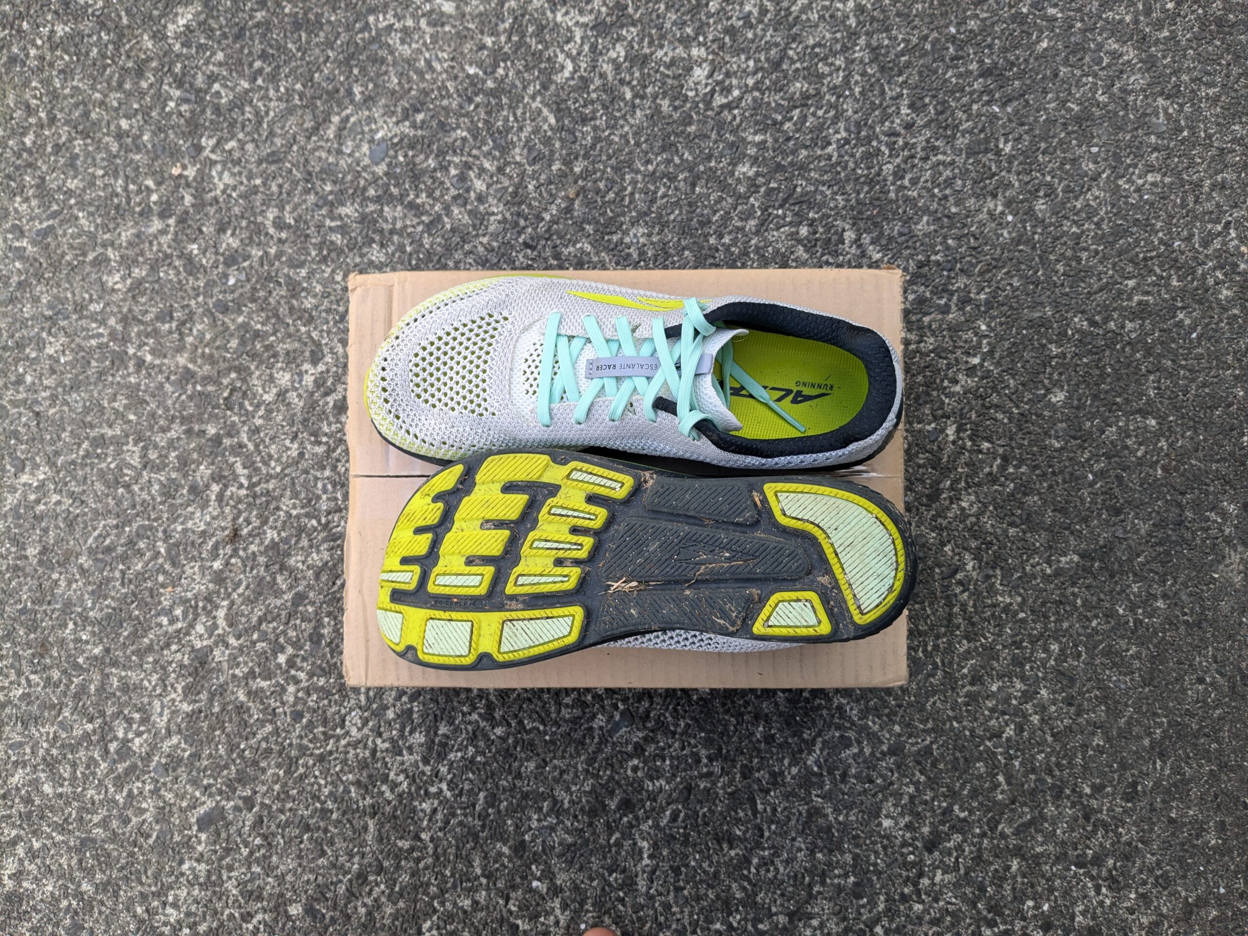 Altra Escalante tongue