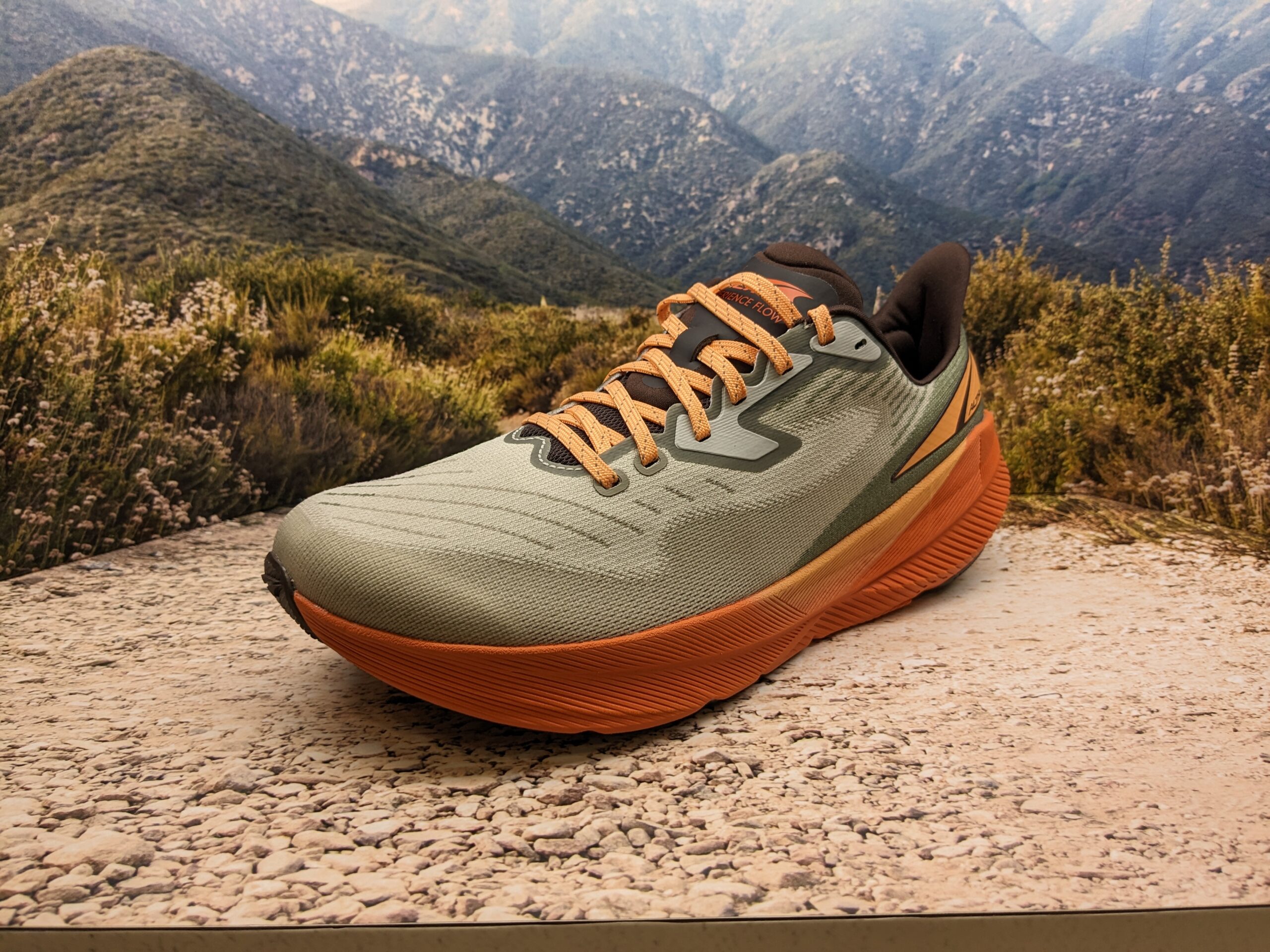 Altra Experience Flow Hero