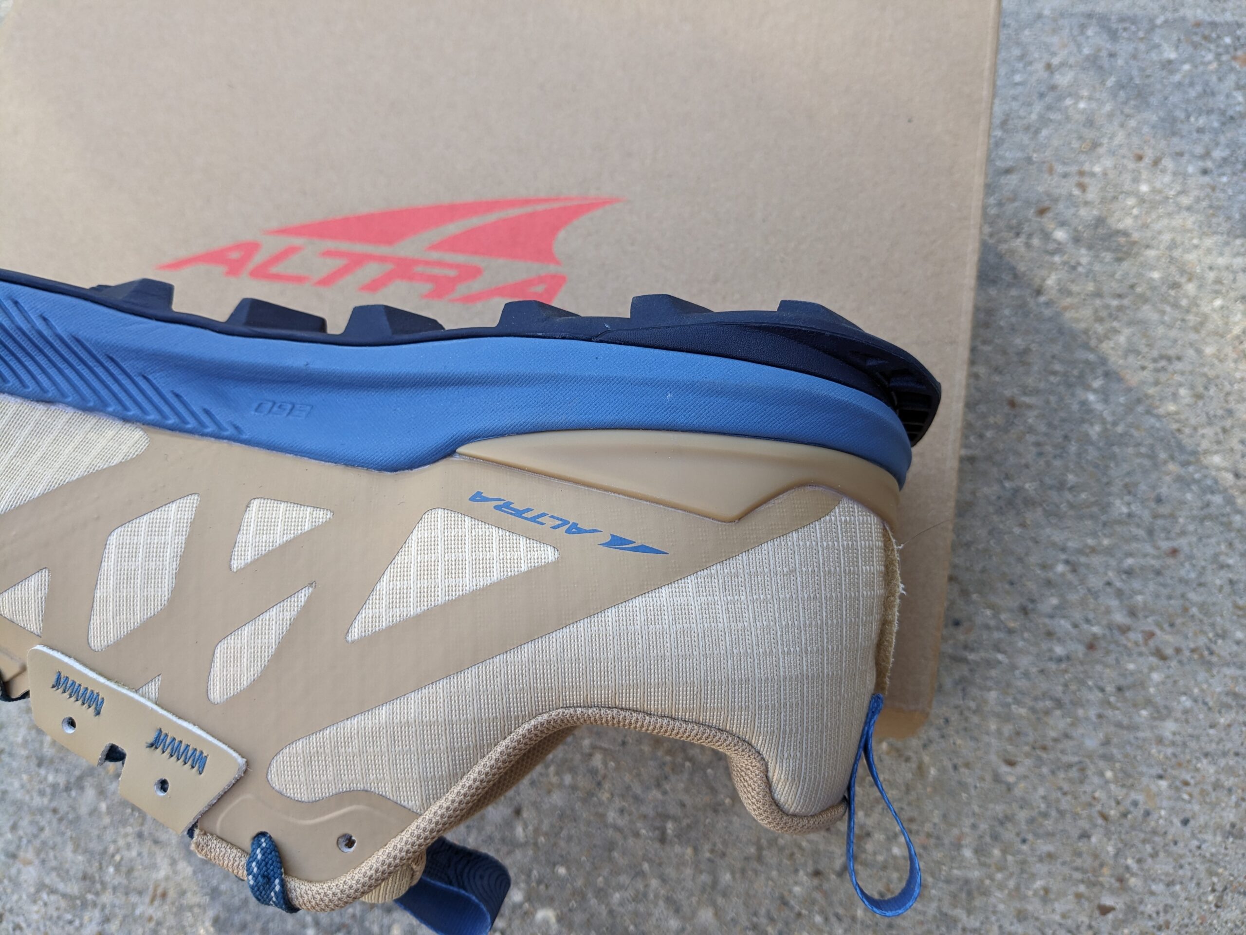 Altra Lone Peak 8 Plastic