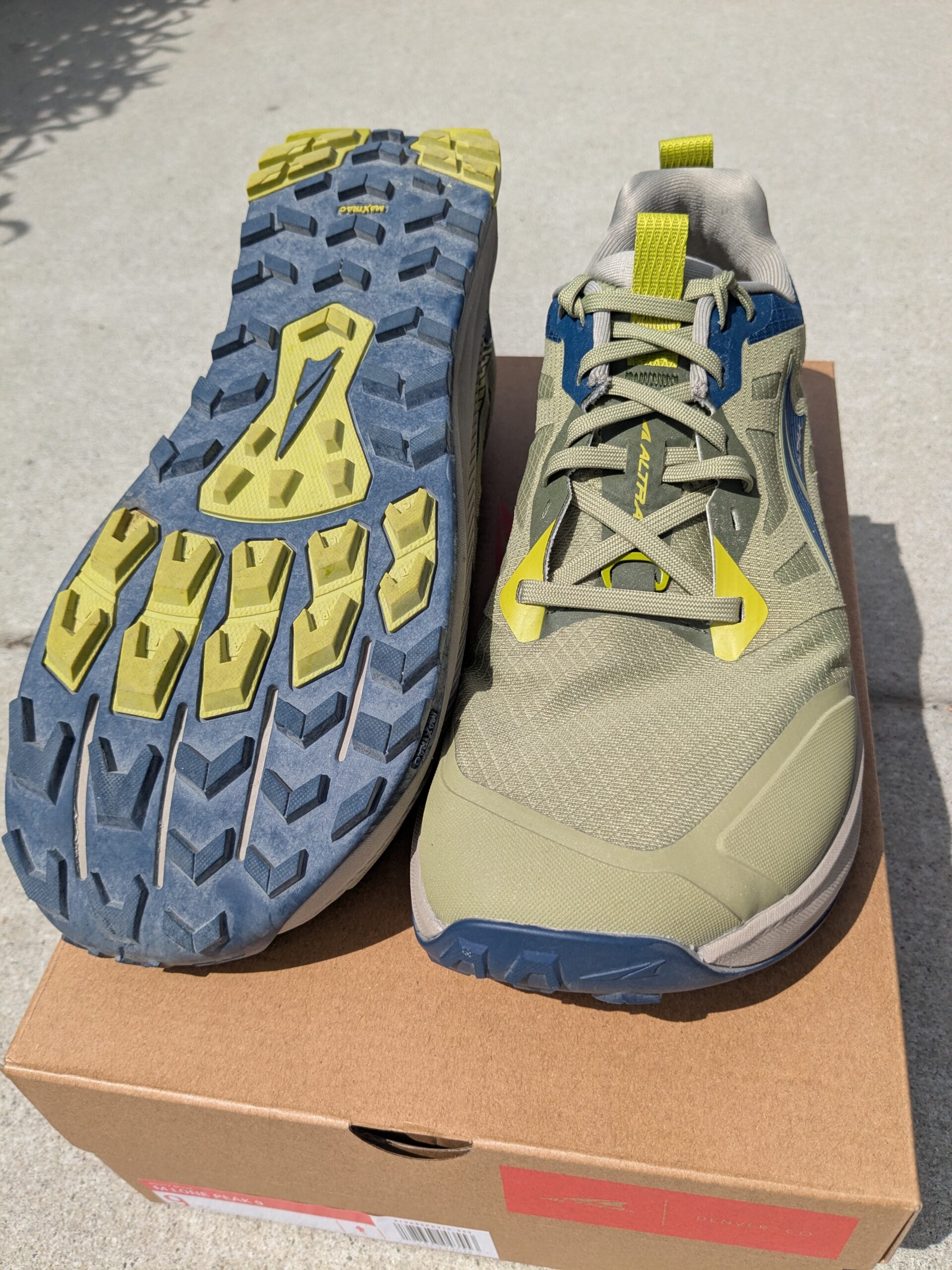 Altra Lone Peak 9 Front