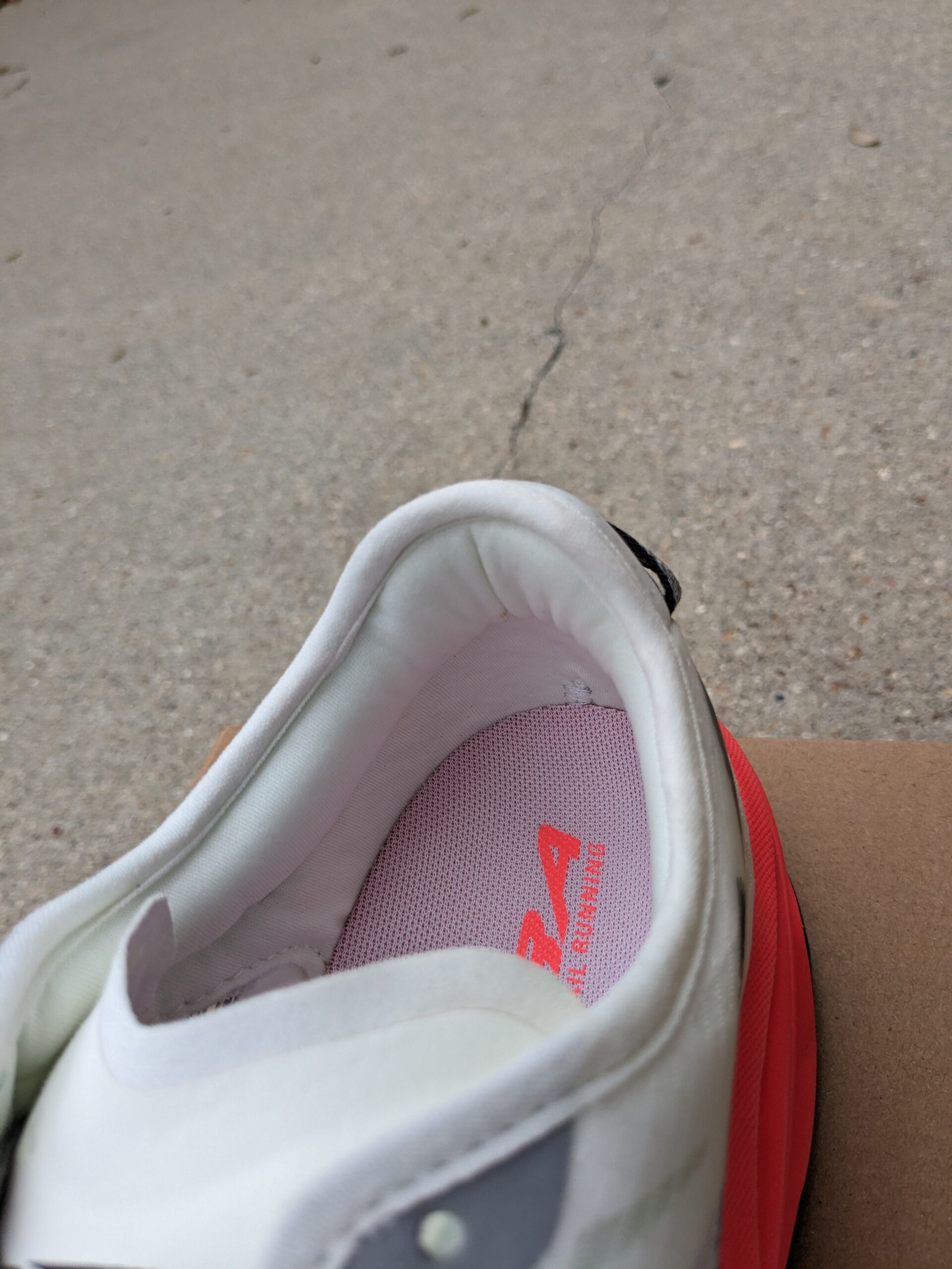 Altra Mont Blanc Carbon Heel Cuff