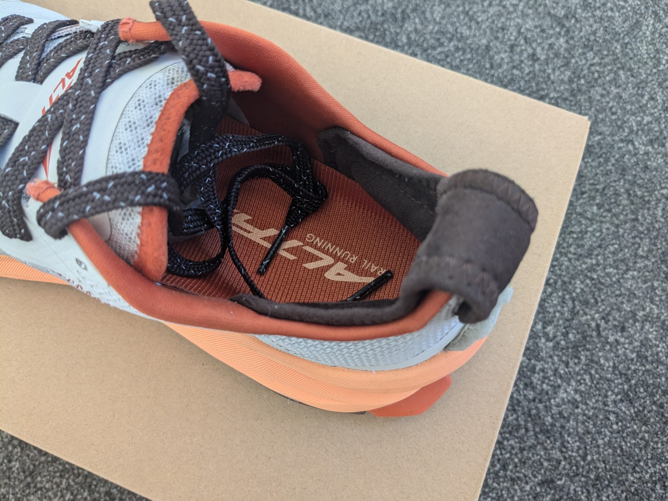 Altra Olympus 6 Heel Lock