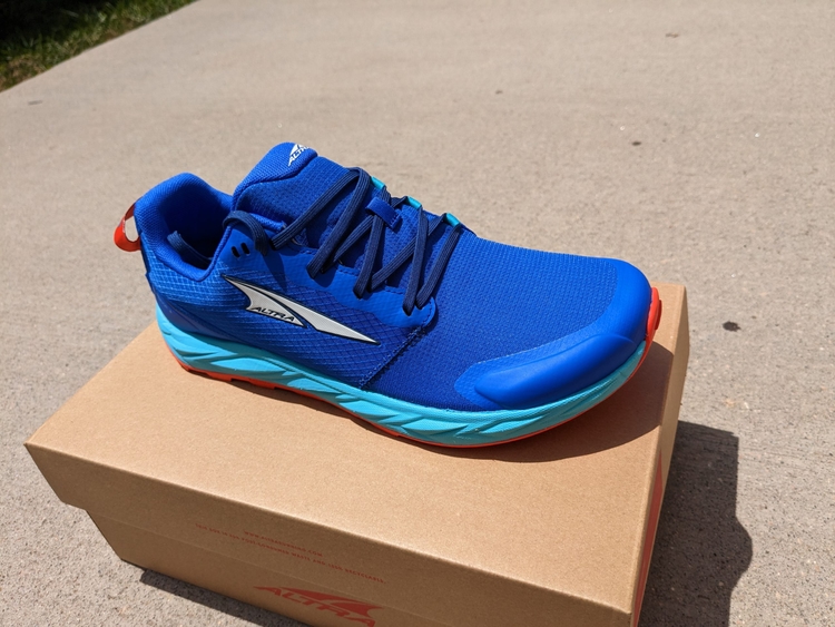 Altra Lone Peak 8 vs. Superior 6 – Best option