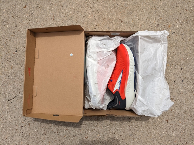 Altra Escalante 4 vs Torin 7 – Do you need all that cushion?