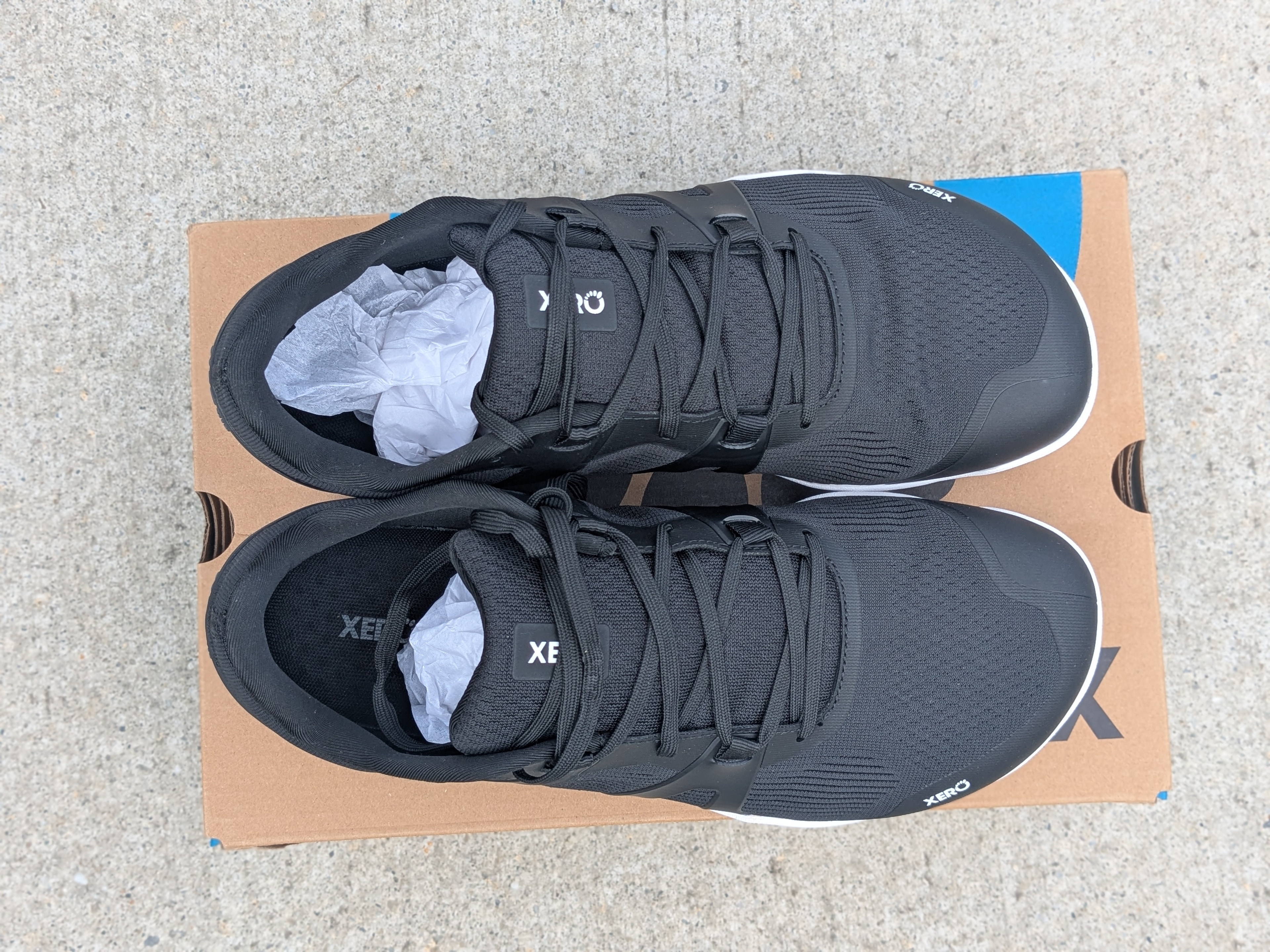 Xero Shoes 360 Rally side profile pair view