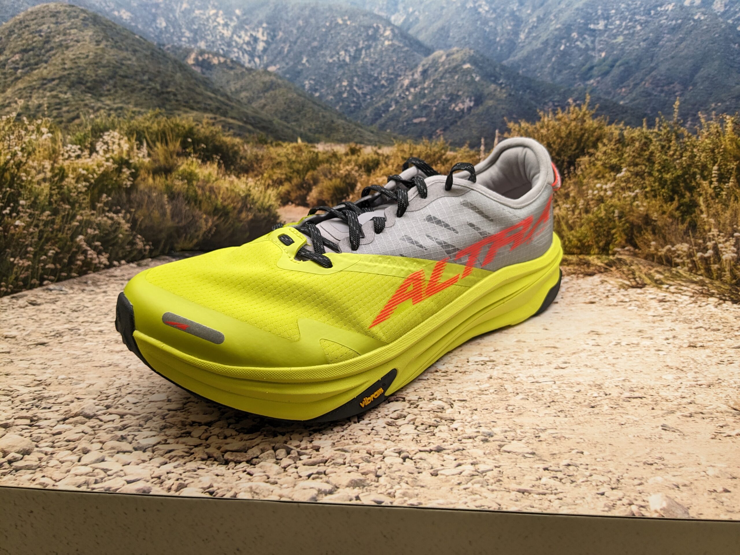 altra mont blanc carbon hero