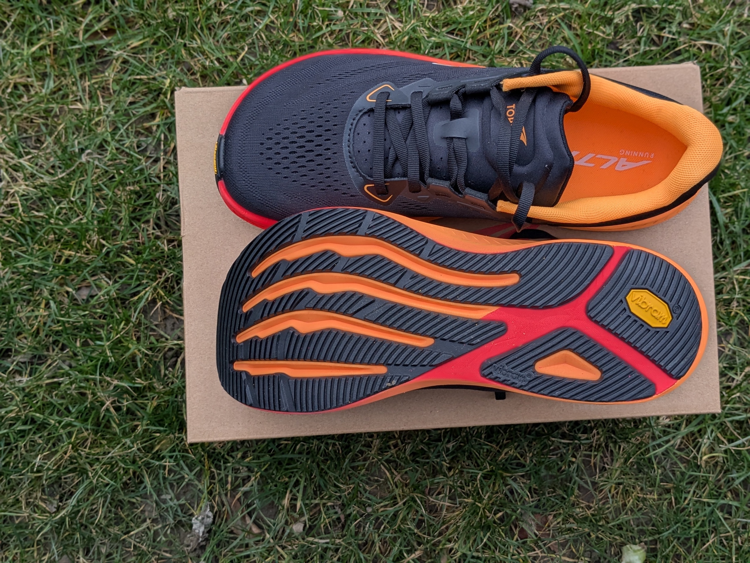 Altra Torin 9 full Vibram rubber outsole