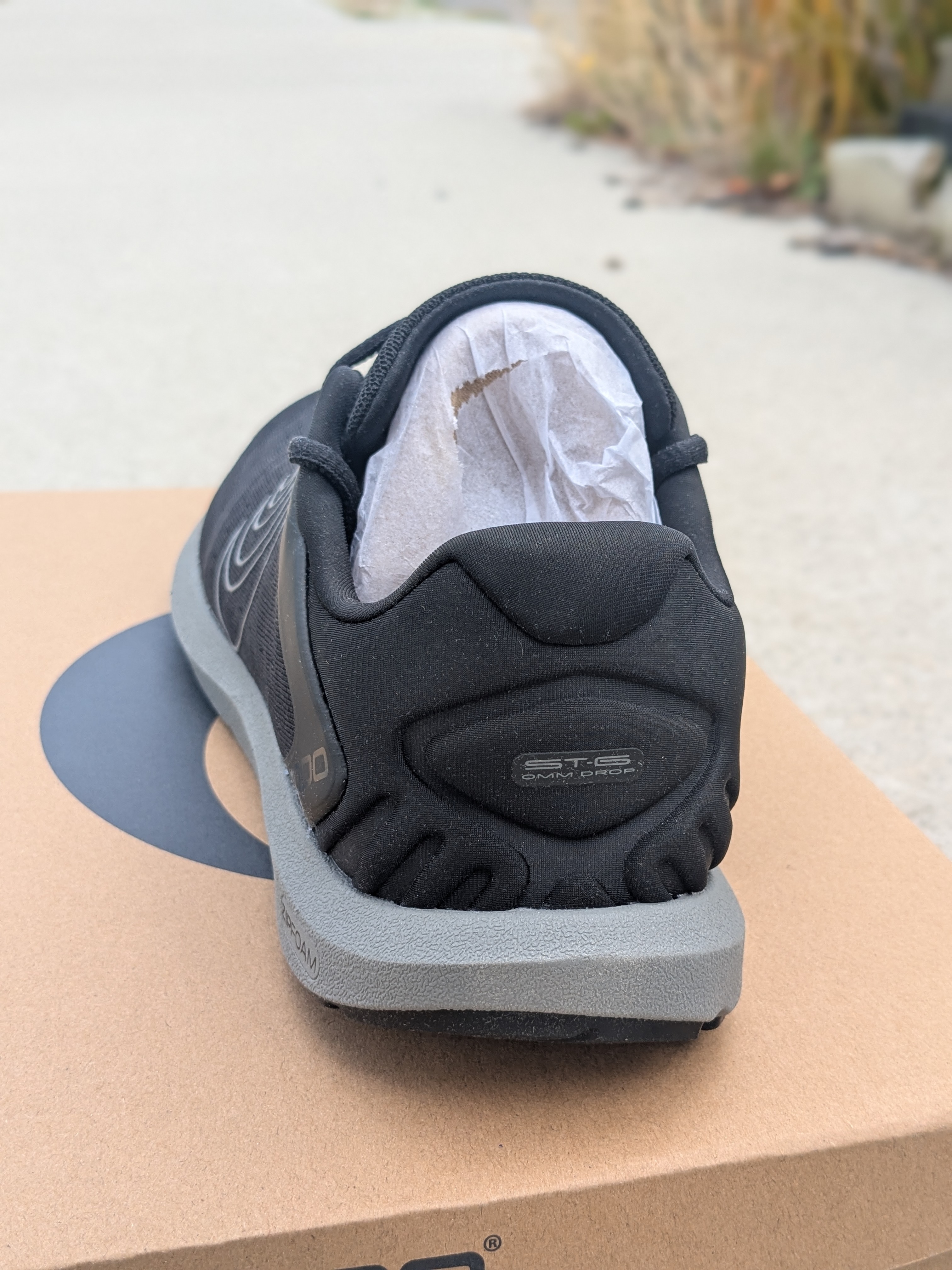 Topo Athletic ST-6 heel detail showing neoprene-like material